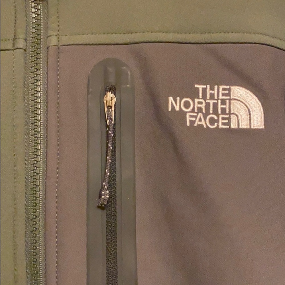 Men’s Northface jacket - Picture 2 of 7